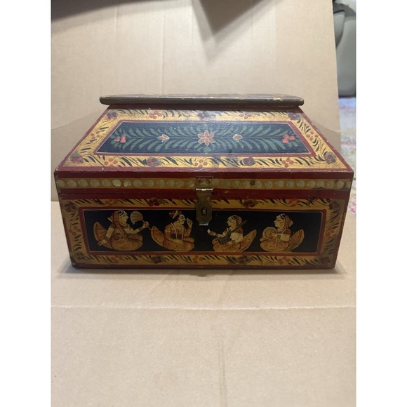 Anglo Raj Vintage Wooden Box Hand Painted Indian Chest Trinket 1970s Large